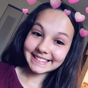 Meet your Posher, Hailey